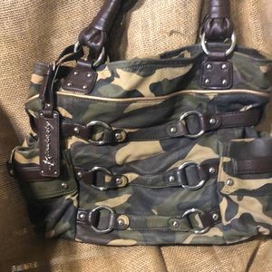 BMakowsky Camo with Leopard interior